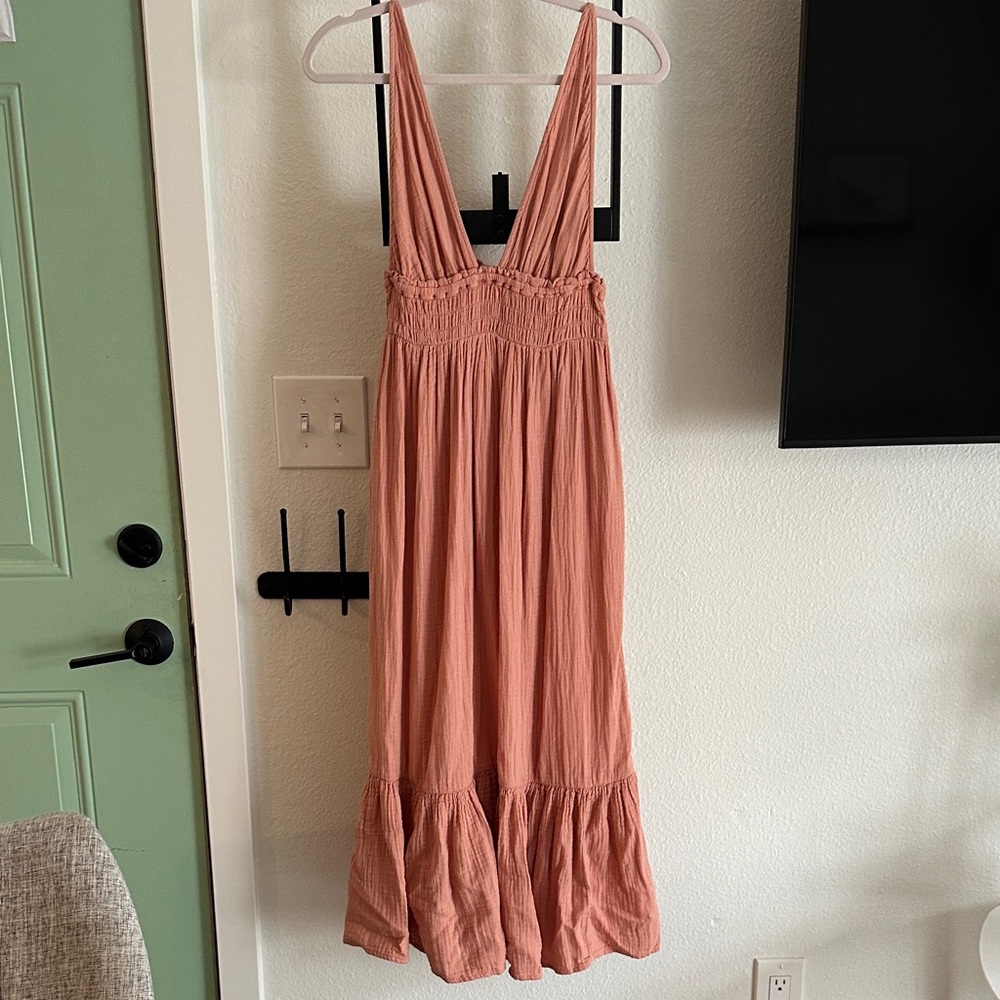 O'Neill Sleeveless Midi Dress in Coral